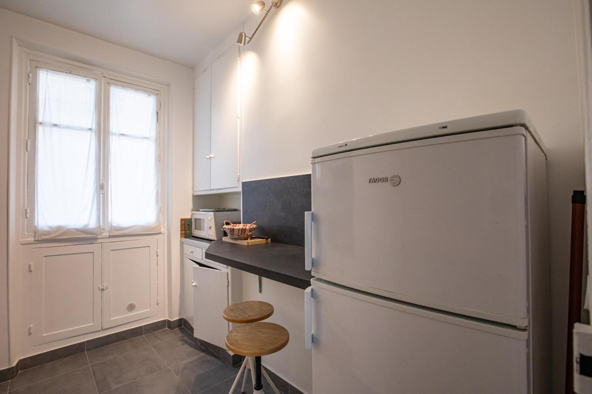 Parisian 398 1 Dupleix - Motte Piquet - Grenelle Apartment